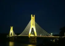 ponte estaiada em Toledo