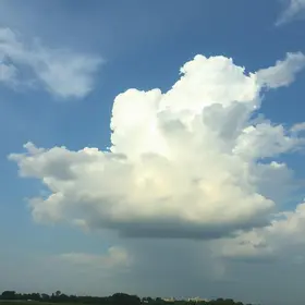 céu parcialmente limpo em Toledo