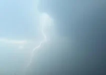 alerta vermelho de tempestade
